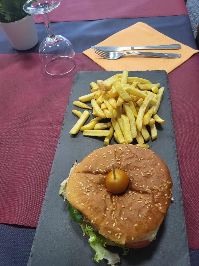 Alberg Restaurant Bellavista Santa Pau Luaran gambar