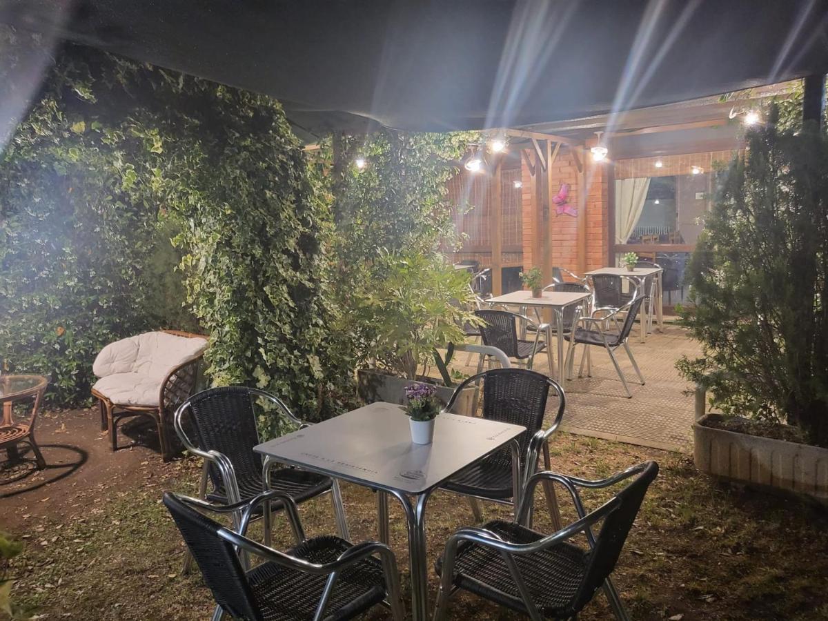 Alberg Restaurant Bellavista Santa Pau Luaran gambar