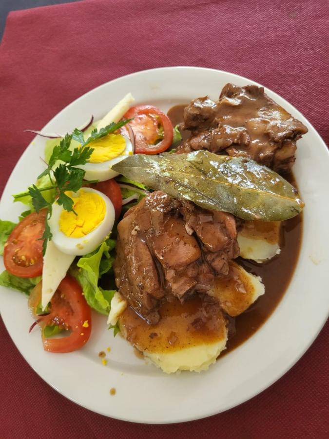 Alberg Restaurant Bellavista Santa Pau Luaran gambar