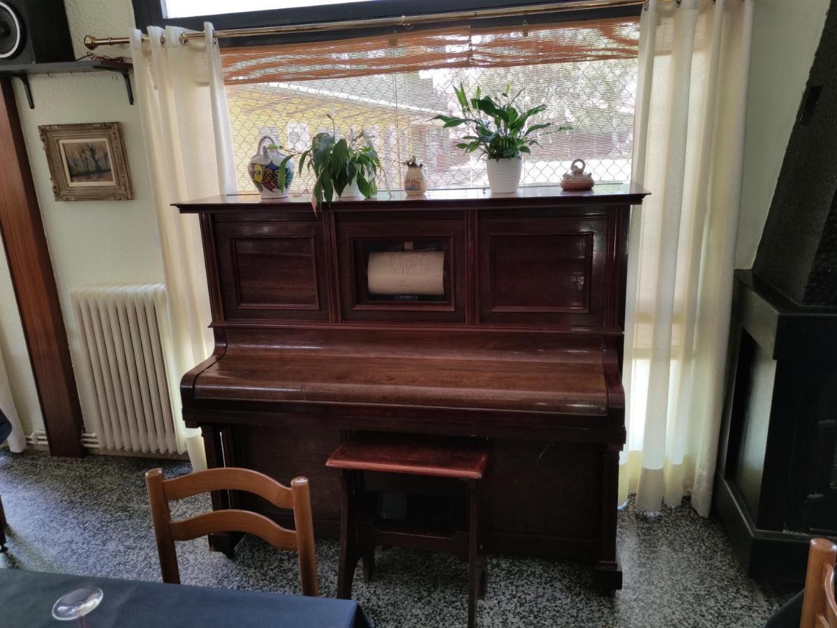 Alberg Restaurant Bellavista Santa Pau Luaran gambar